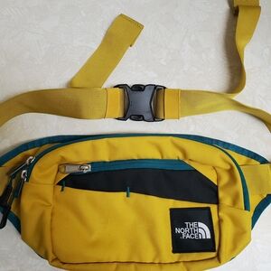 The North Face Men's Yellow and Black Belt Bag